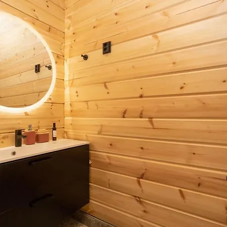 펜션 Saunamaeki - Frida 살로