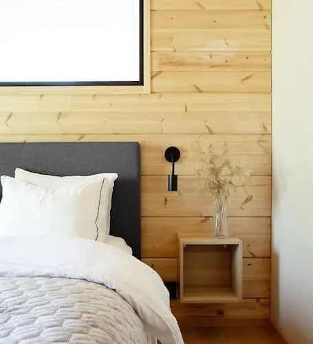 Saunamaeki - Frida Nyaraló Salo